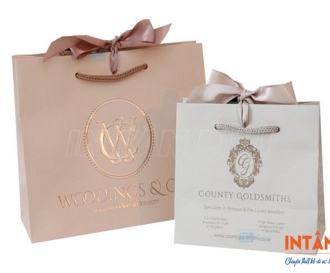 In túi giấy ép kim chất lượng tại xưởng in Tân Phú