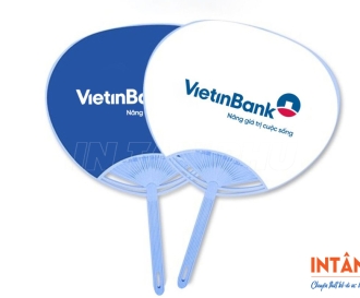 Quạt nhựa in logo – Công cụ tăng nhận diện thương hiệu hiệu quả