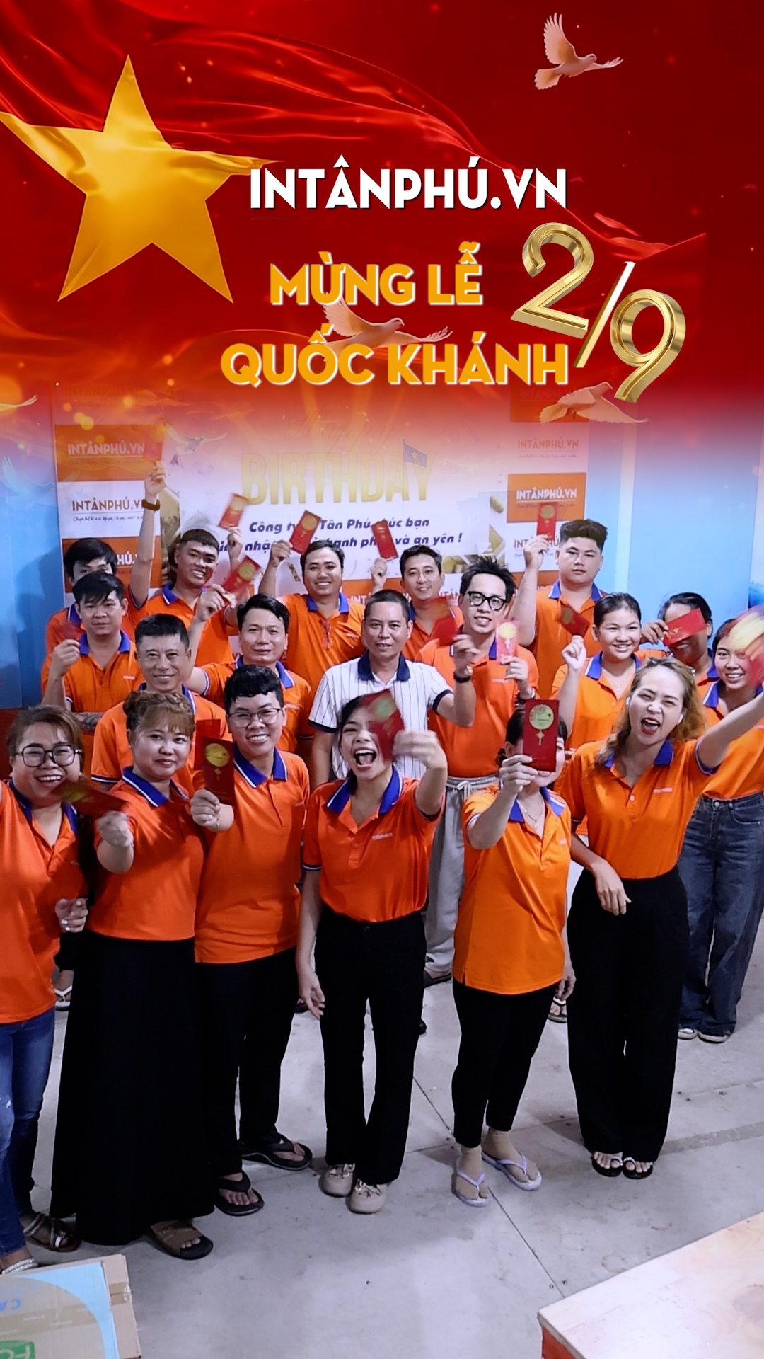 In Tân Phú thưởng lễ Quốc Khánh 2-9 