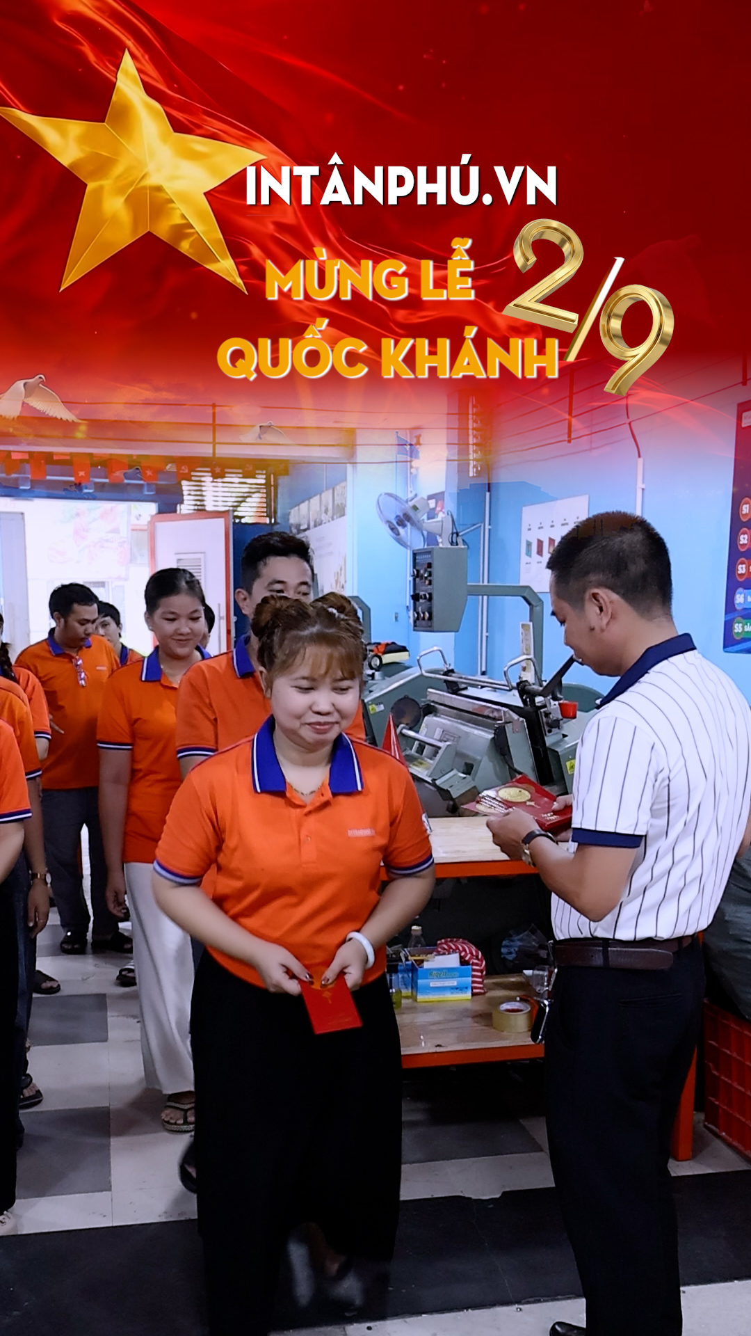 In Tân Phú thưởng lễ Quốc Khánh 2-9 