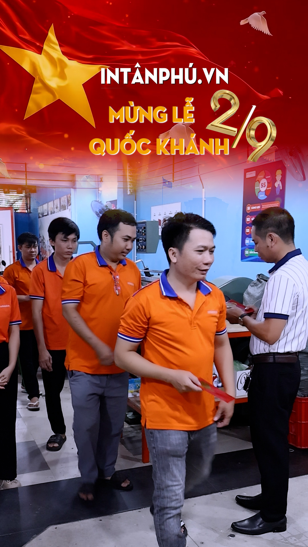 In Tân Phú thưởng lễ Quốc Khánh 2-9 